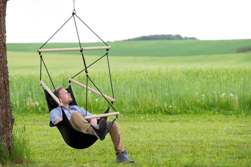 Outdoor Swinger Chair with footrest 